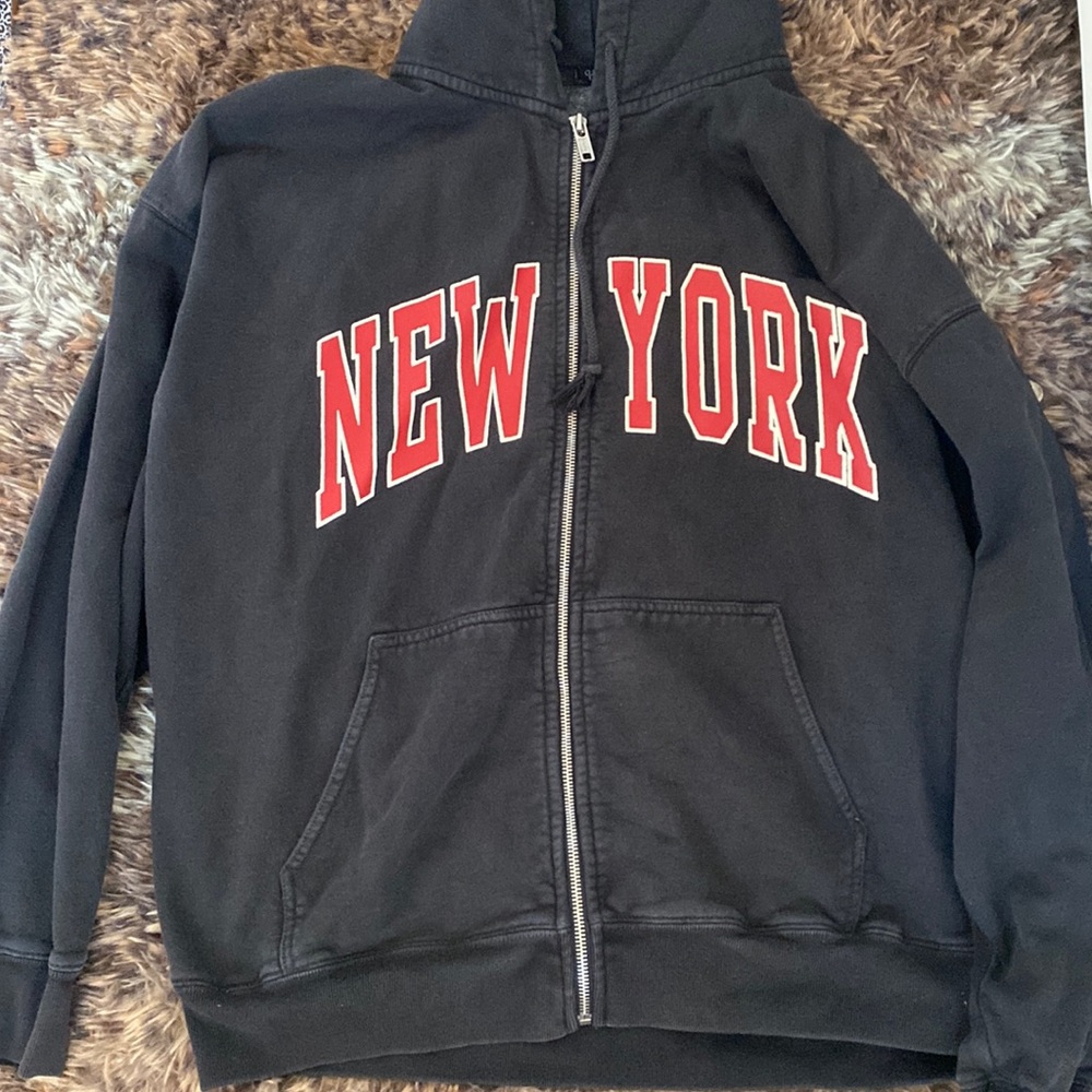 ‼️BRANDY MELVILLE NEW YORK ZIP UP‼️